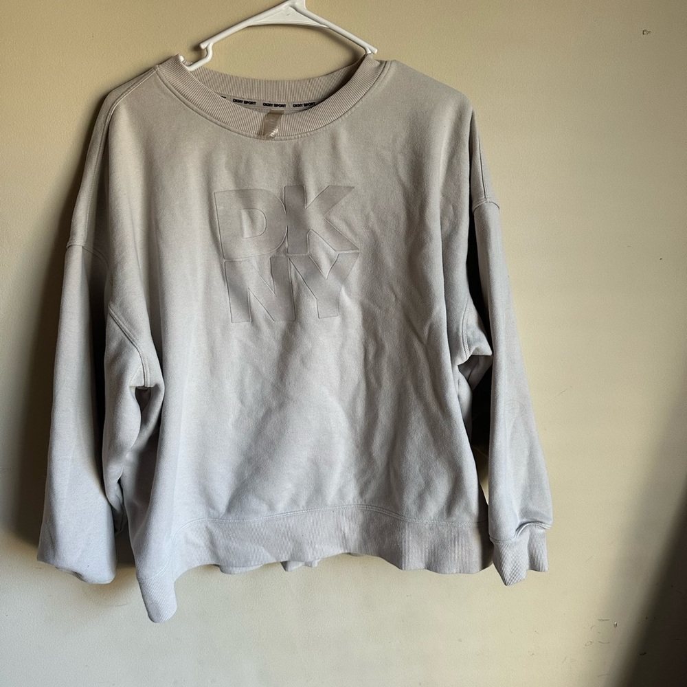 DKNY Women's Light Gray Crewneck Sweater